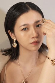 杨偲泳 头像