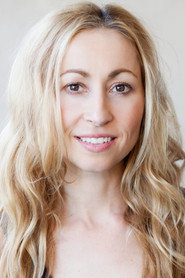 Felicity Price 头像
