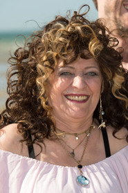 Angélique Litzenburger 头像
