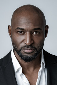 Adrian Holmes 头像