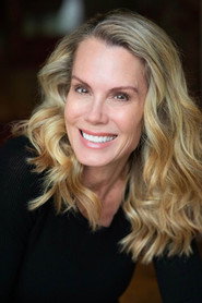 Suzie Haines 头像