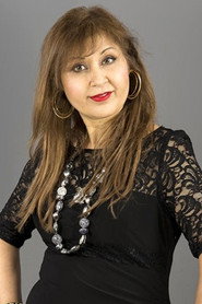 Nina Kumar 头像