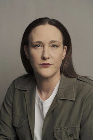 Rebecca-Clare Evans 头像