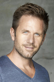 Aaron Benward 头像