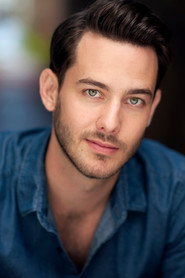 Alex Woodward 头像
