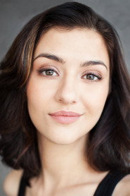 Katie Findlay 头像
