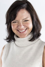 Julie Summers 头像