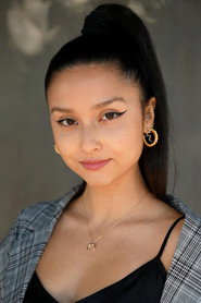 Lora Lee 头像