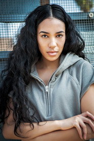 Aleali May 头像