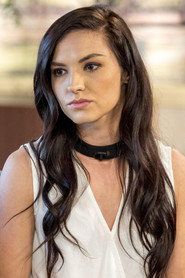 Chrissy Chambers 头像