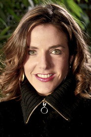 Julia Vial 头像
