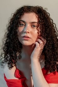 Lilla Crawford 头像