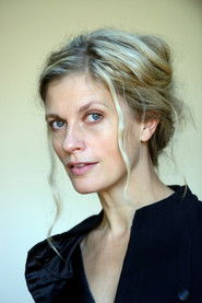 Crystal Pite 头像