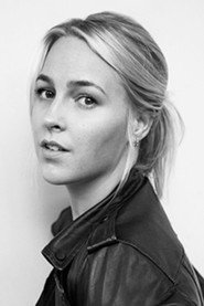 Emma Holly Jones 头像