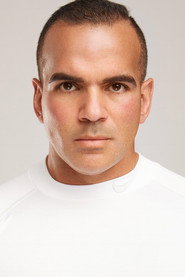 Ralph Ayala 头像