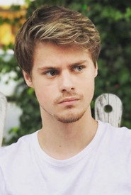 Mitchell Kummen 头像