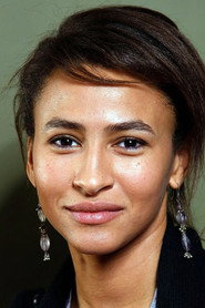 Léonie Simaga 头像