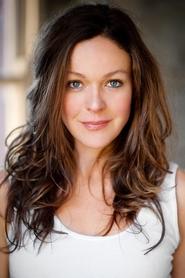 Caroline Brazier 头像