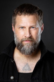 Jeremy St. James 头像