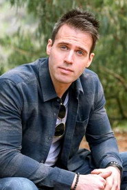 John Sullivan 头像