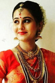 Rucha Vaidya 头像