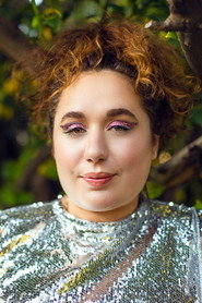 Liza Treyger 头像