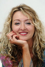 Daisy Aitkens 头像