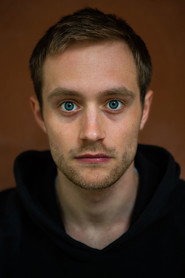 Adrian Julius Tillmann 头像