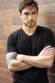 Kyle Glenn Thomas 头像