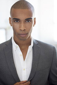 Julian Elijah Martinez 头像