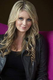 Fiona Forbes 头像
