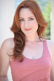 Laura Dickinson 头像