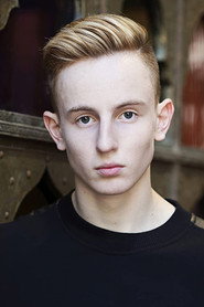 Tyler Hutchings 头像