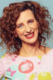 Felicity Ward 头像