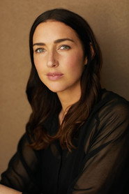 Ella Bourne 头像