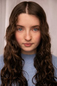 Lucy Halliday 头像