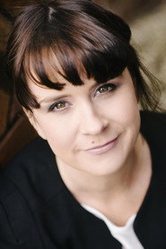 Emily Taheny 头像
