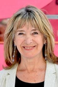 Julia Deakin 头像