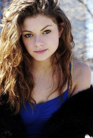 Izzie Steele 头像