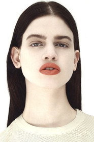 Lily McMenamy 头像