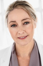 Nell Feeney 头像
