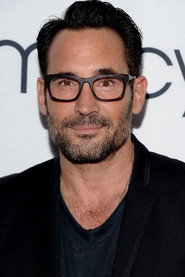 Gregory Zarian 头像