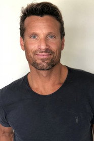 Stephen Muzzonigro 头像