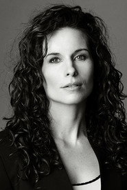 Holly Dignard 头像