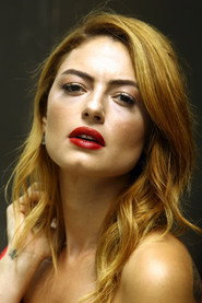 Hazal Şenel 头像