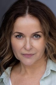 Julia Sawalha 头像