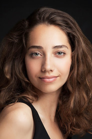 Özge Özacar 头像