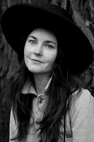 Jane Anne Thomas 头像