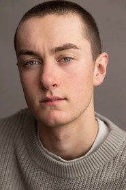 Angus Stevens 头像