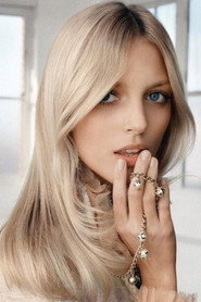 Anja Rubik 头像